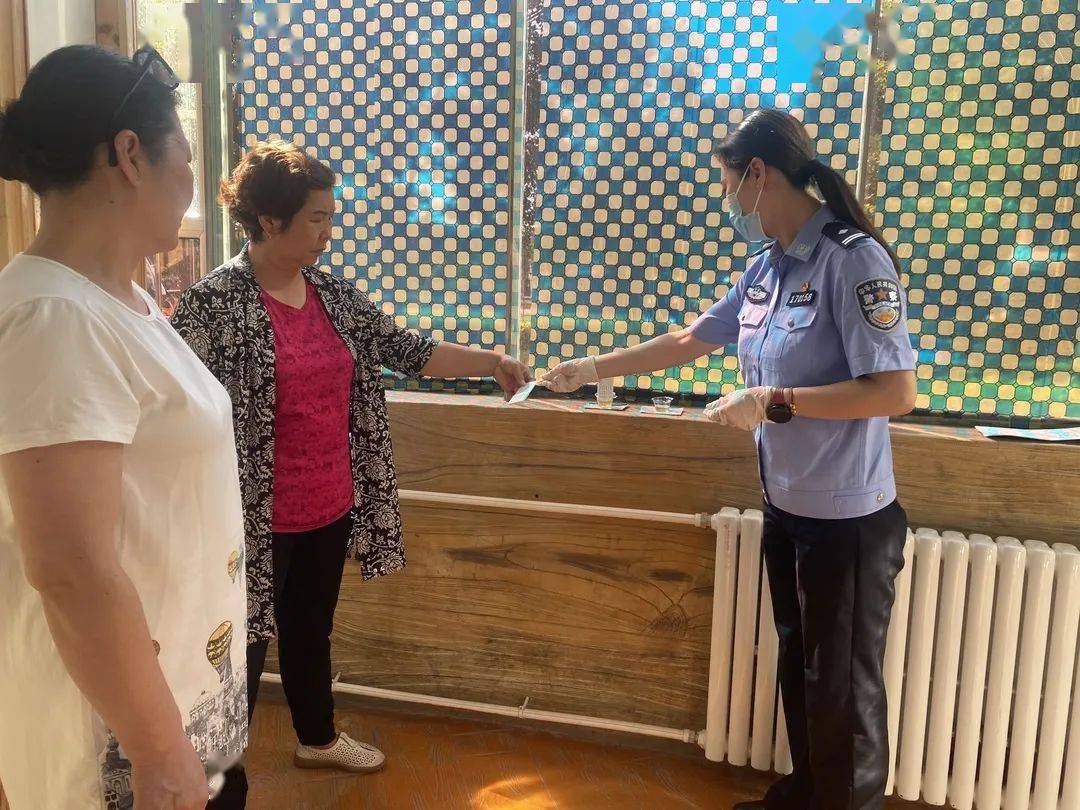 專項治理 | 嚴(yán)把校車安全關(guān)，突擊尿檢防毒駕