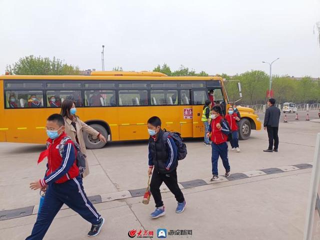 濰坊濱海一中：規(guī)范校車安全管理，保障學(xué)生健康安全