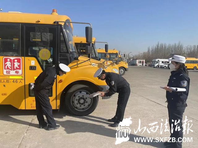 大同交警六大隊(duì)深入校車企業(yè)開展安全教育活動(dòng)