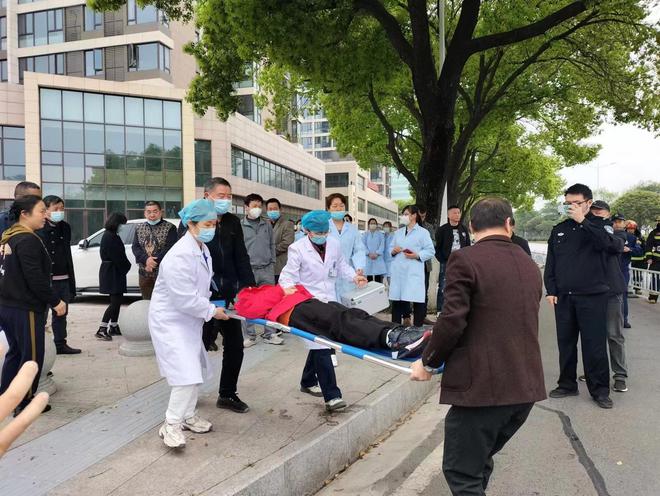 打造平安校園！2023年鄂城區校車安全應急演練成功舉行