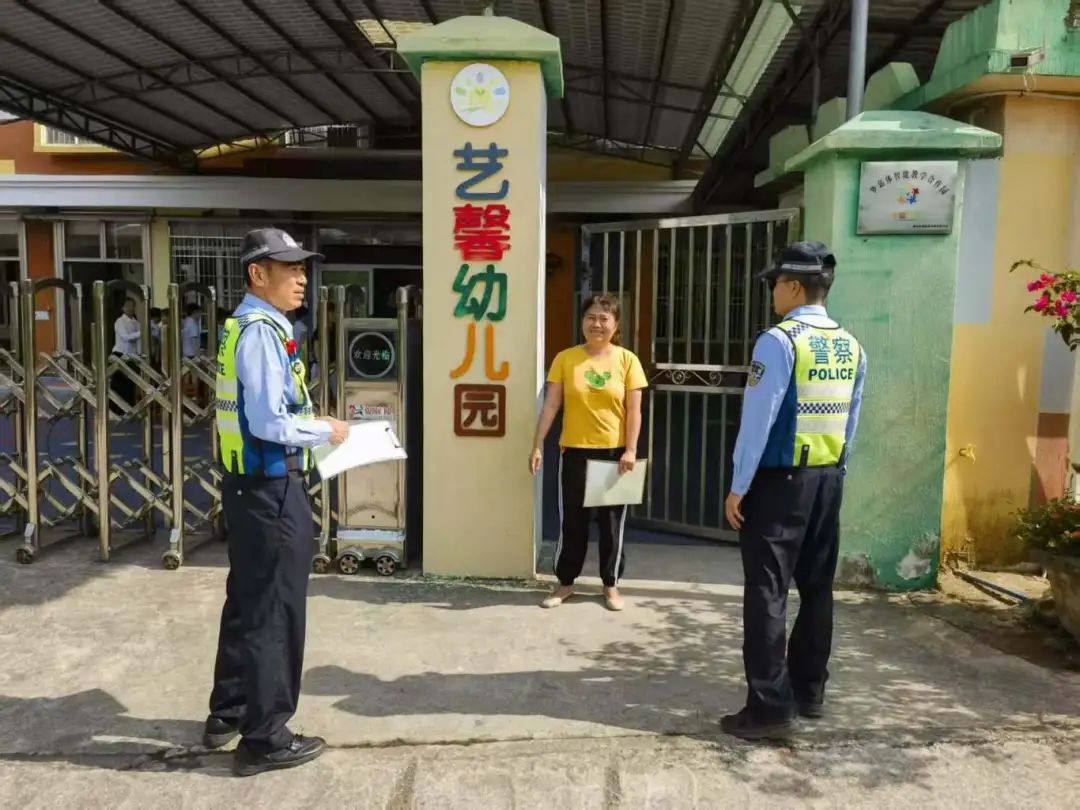 瓊中交警深入4所幼兒園開展校車安全隱患排查治理工作
