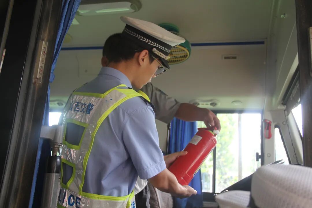 交通安全百日行動 | 筑牢安全防線 守護平安上學(xué)路