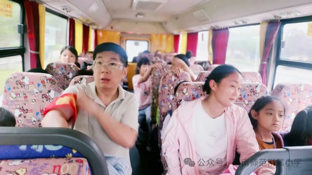 筑牢出行安全屏障 守護學(xué)子平安上學(xué)路——淮師附小山南校區(qū)多舉措強化校車安全管理