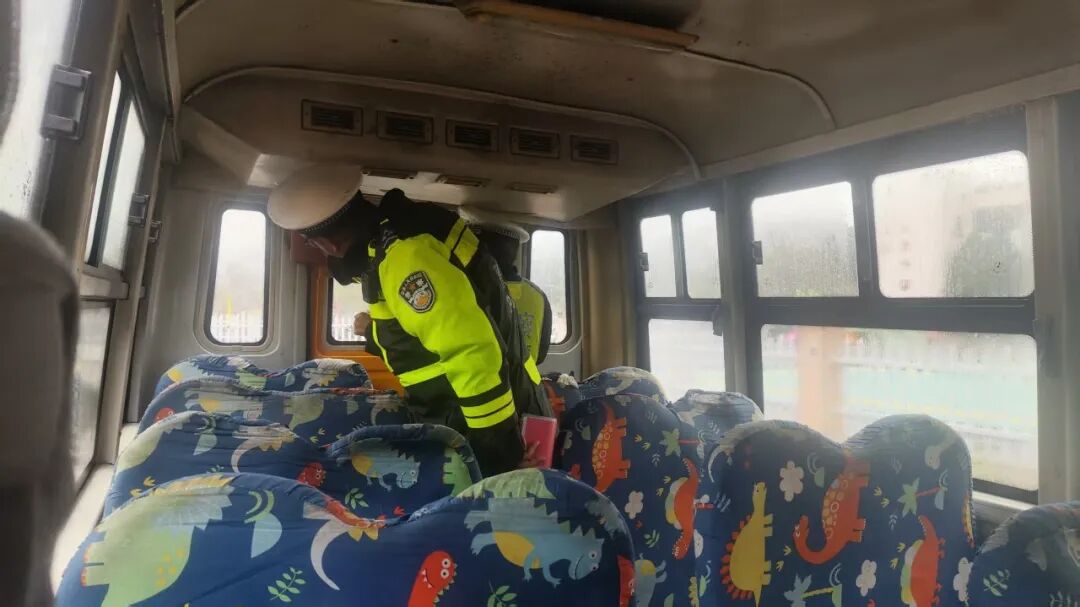 守護平安上學路：濂溪區(qū)開展校車安全隱患大排查