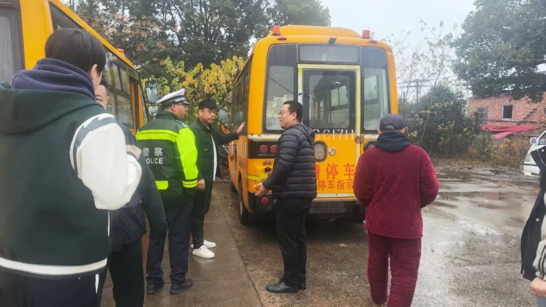 守護平安上學路：濂溪區(qū)開展校車安全隱患大排查