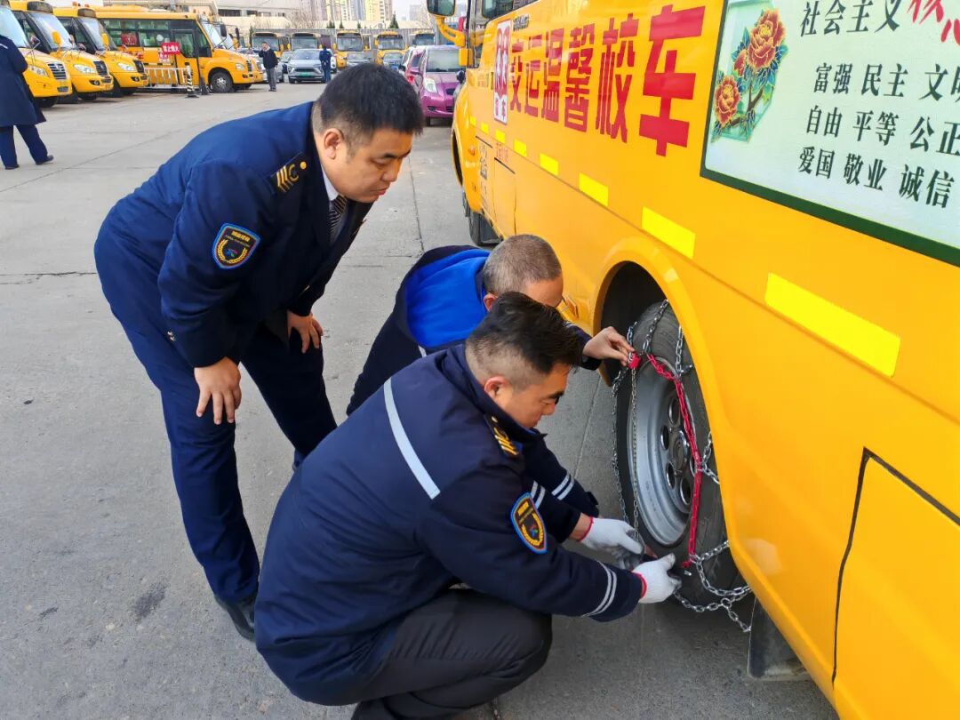 喜報！雙項國家級榮譽加冕，溫馨校車為何是13萬家庭的安心之選？