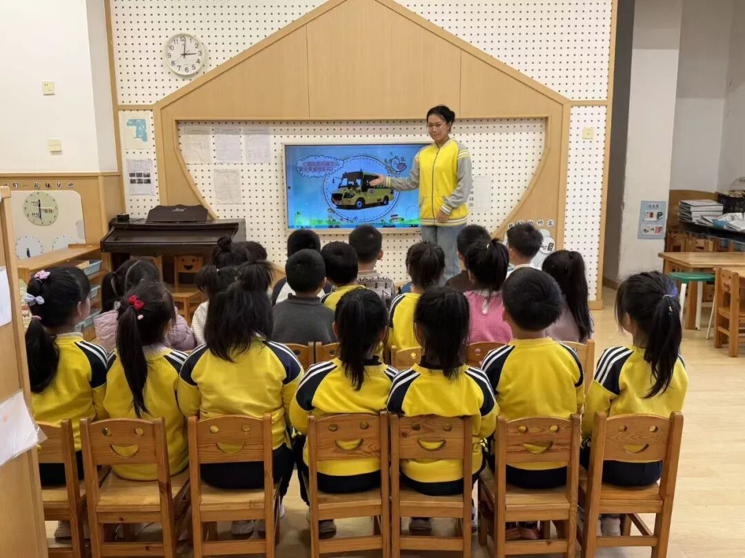 【平安校園】2026年春季學期校車安全應急疏散演練活動