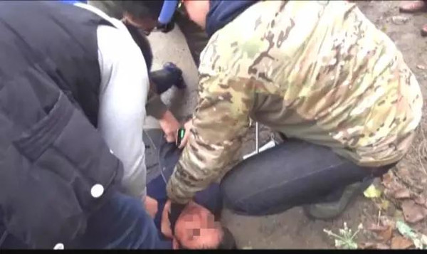 校車點(diǎn)離家近就不送了？8歲童沒出小區(qū)就被綁架