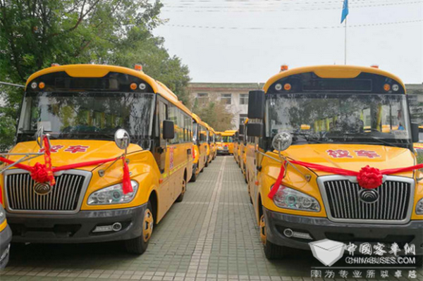 盤點2017年度“安全無憂校車”之星