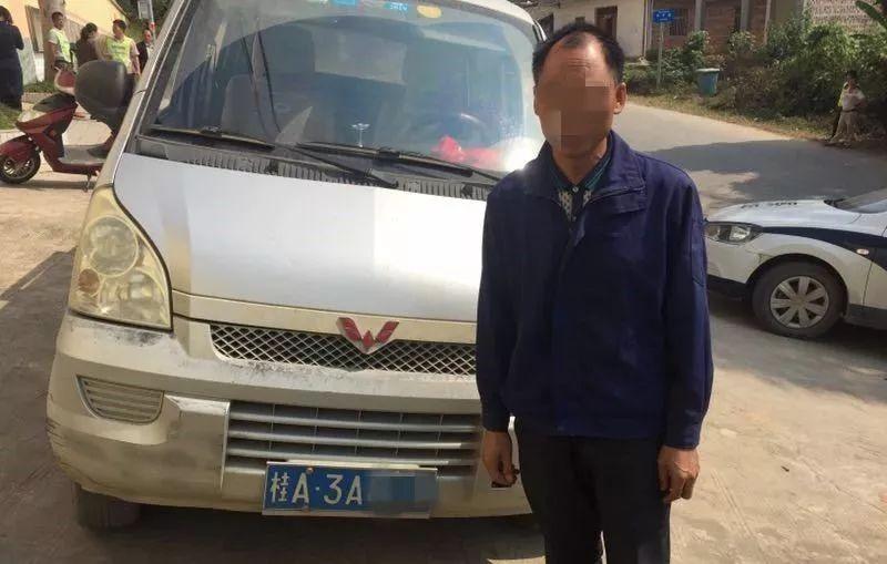 用這樣的“校車”接送小孩，您真的放心嗎？