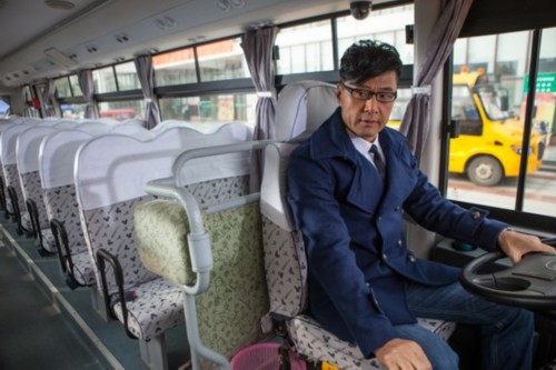 山東首為校車安全立法 校車司機不能“剛出爐”