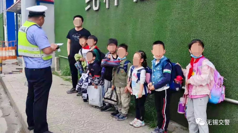 這樣的“黑校車”，你敢讓孩子坐嗎？