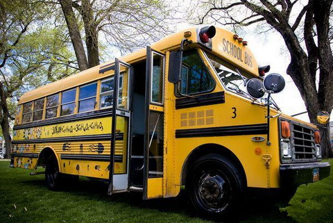 回顧校車歷史 看美國徹頭徹尾特權校車 回顧校車歷史 看美國徹頭徹尾特權校車