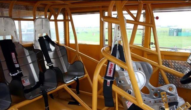 世界校車大PK，日本校車讓孩子搶著上學，俄羅斯校車讓孩子害怕