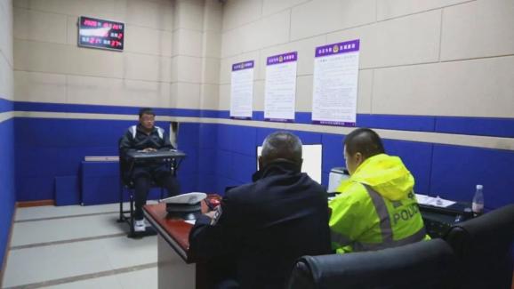 一線微觀 | 驚險！松原兩臺“黑校車”現形記