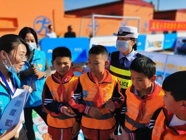 美麗鄉村行 | 關注交通安全 呵護兒童成長 保定公安交警攜手壹基金舉辦兒童交通安全公益行活動！