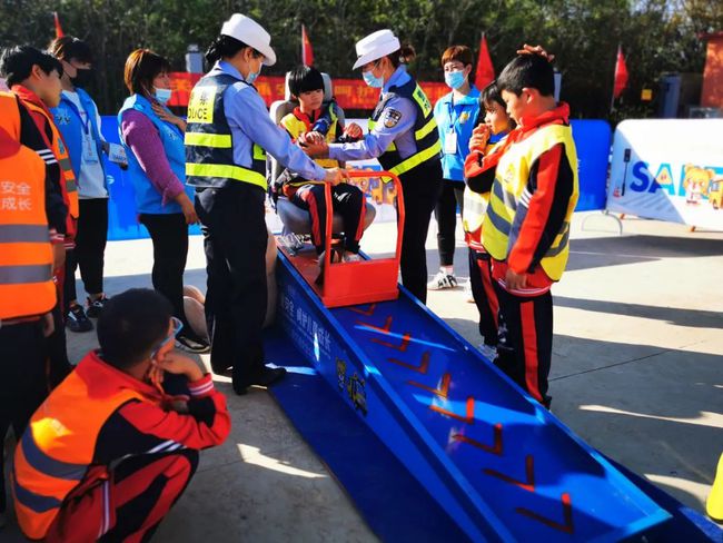 美麗鄉村行 | 關注交通安全 呵護兒童成長 保定公安交警攜手壹基金舉辦兒童交通安全公益行活動！