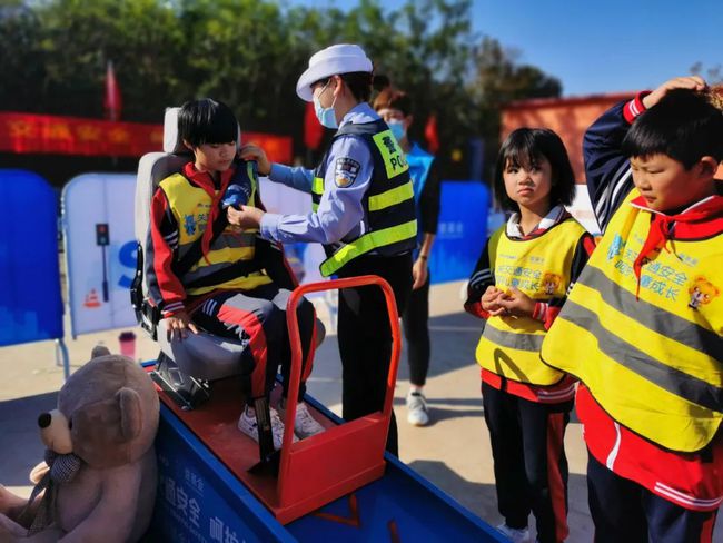 美麗鄉村行 | 關注交通安全 呵護兒童成長 保定公安交警攜手壹基金舉辦兒童交通安全公益行活動！