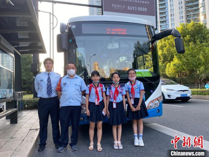 浙江規(guī)范校車(chē)管理將全面淘汰非專用校車(chē)