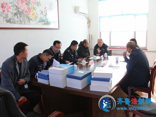 萊陽交警對校車實行安全管控