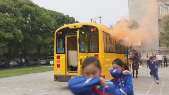 宇通“袋鼠行動(dòng)”校車安全大講堂