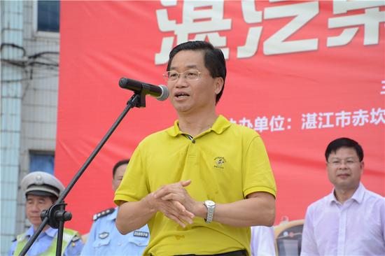 廣東湛江首批15輛智能校車9月1日將投用