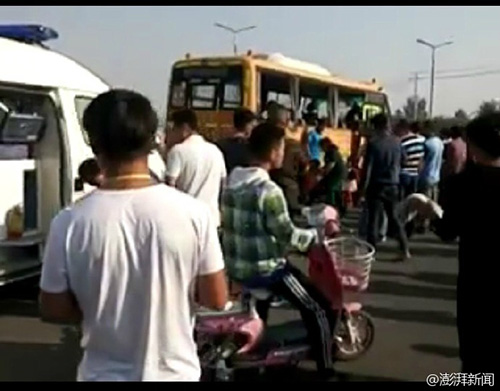 商丘一幼兒園校車發生車禍致6死28傷