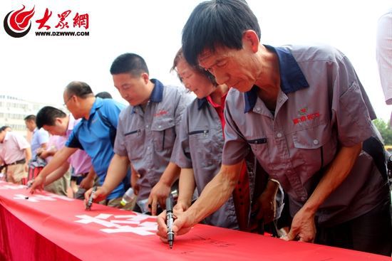 保障校車安全！莒縣舉行校車安全知識培訓演練