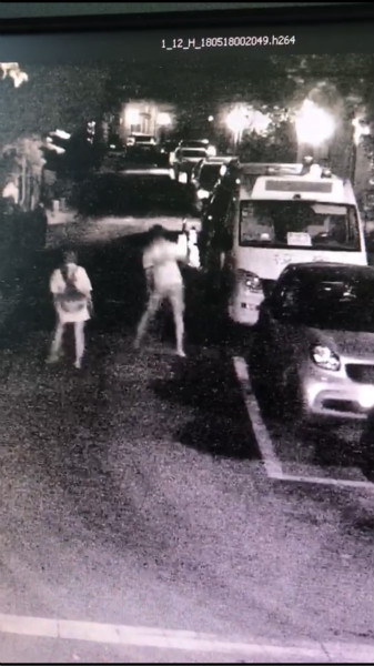 幼兒園校車反光鏡被誰暗中破壞？警方調(diào)查發(fā)現(xiàn)竟然是無妄之災(zāi)