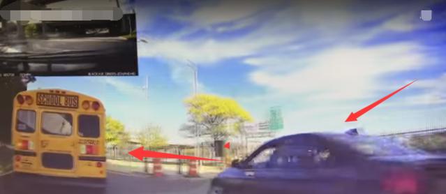 寶馬車想要超越前面校車，深踩一腳油門后卻要抱頭痛哭