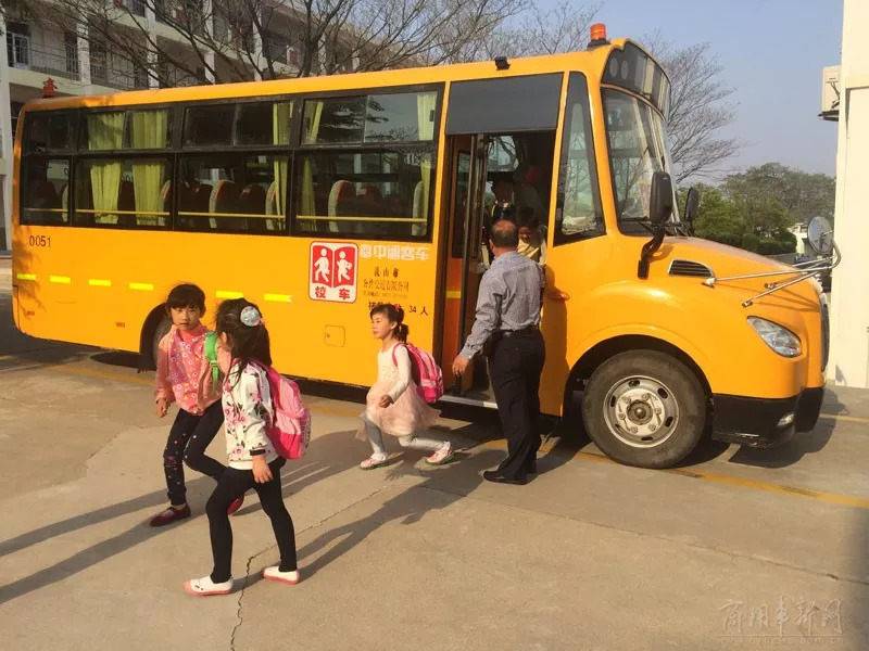 原創 | 開學第一課，說說校車那些事兒