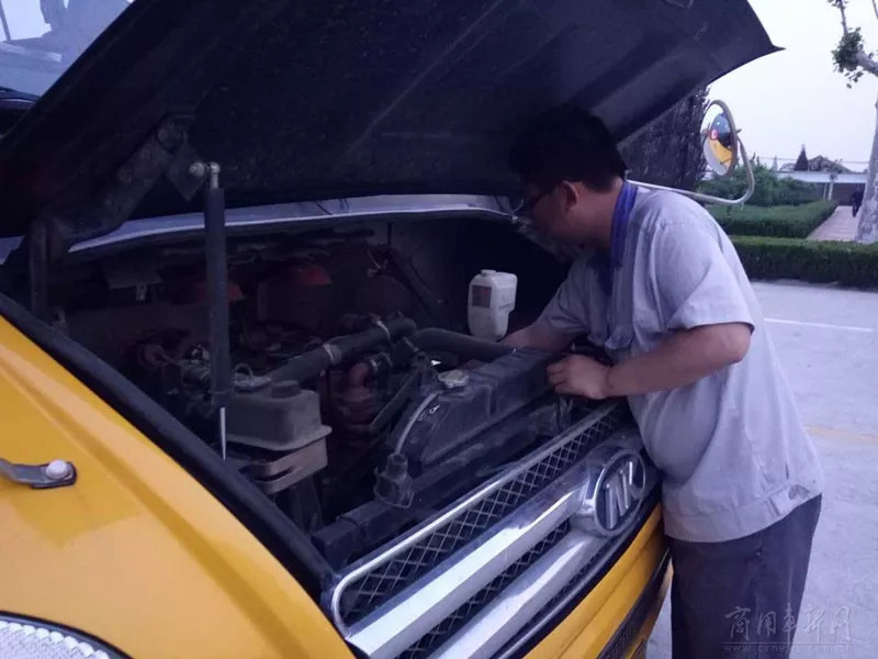 原創 | 開學第一課，說說校車那些事兒