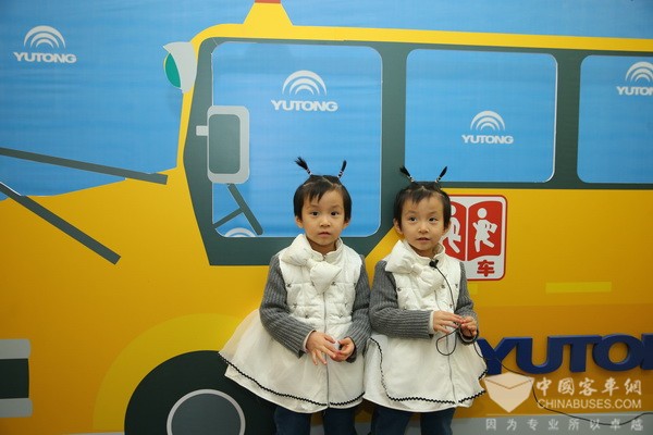 以安全品質占領教育高地 宇通“神奇校車”進京城
