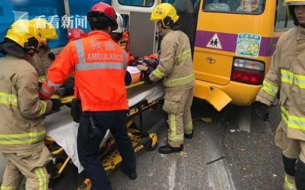 香港校車又出事！猛撞護欄 學童受困9人傷