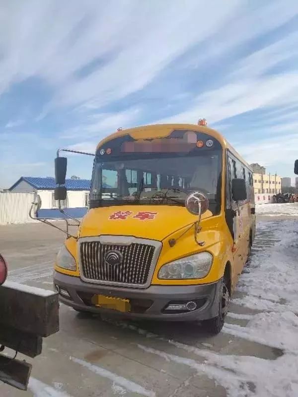 重罰！黑龍江省一男子偽造駕照開校車，罰3萬元、行拘10日、記12分