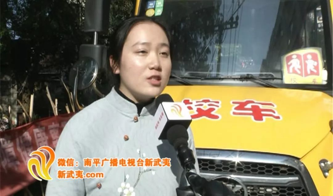 南平一幼兒園校車被砸  查看監控發現……