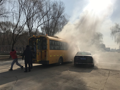 濟南市：2018年高新區校車消防演練在遙墻中學舉行