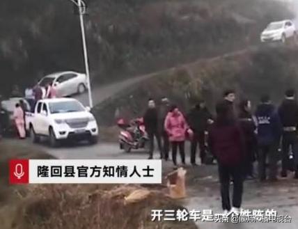 地方偏遠沒校車靠家長接送，結果側翻孩子身亡，網友：太窮了