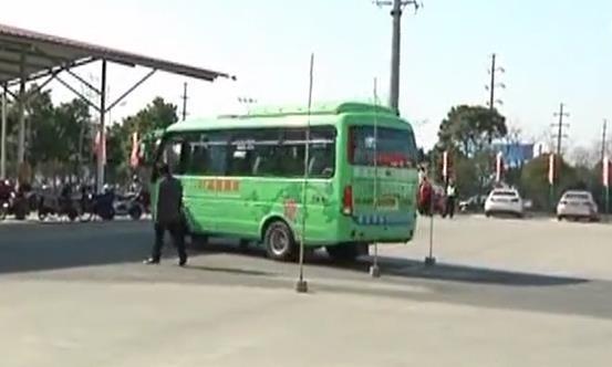 只因每天都吃同一家面條 校車司機被檢測疑似吸毒 警方介入調查