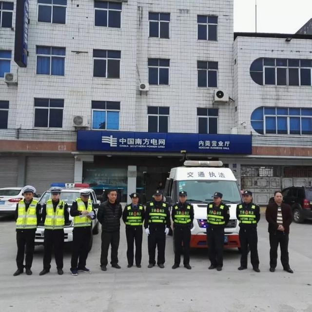 連平交警大隊(duì)開展校車專項(xiàng)整治行動(dòng)