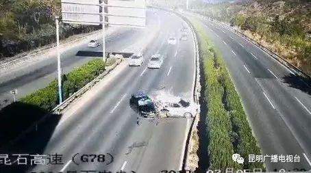 昆石高速公路倒車致7人受傷4車受損，只罰400元扣18分？