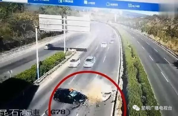 昆石高速公路倒車致7人受傷4車受損，只罰400元扣18分？