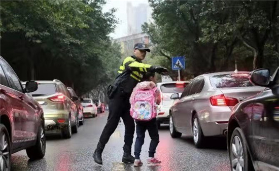 “走進警營·驍騎印象”