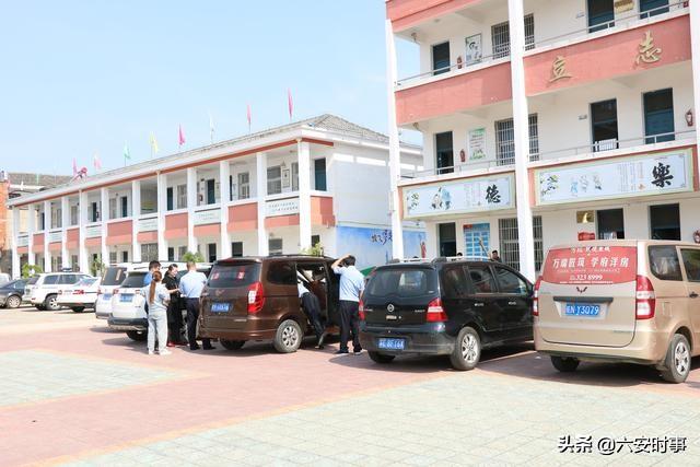 校車安全無小事，落實(shí)文件抓檢查