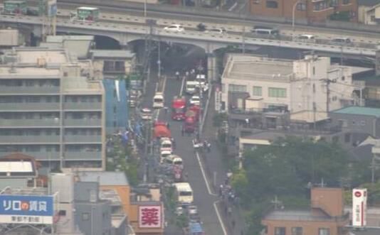日本川崎13名兒童等校車時遭捅刺，兇嫌隨機傷人或已致2死