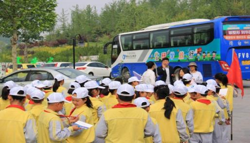 研學(xué)成趨勢(shì) 旅游及校車市場(chǎng)迎“利好”