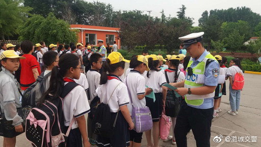 “七進”潞城 | 交警走進轄區小學開展交通安全集中整治工作