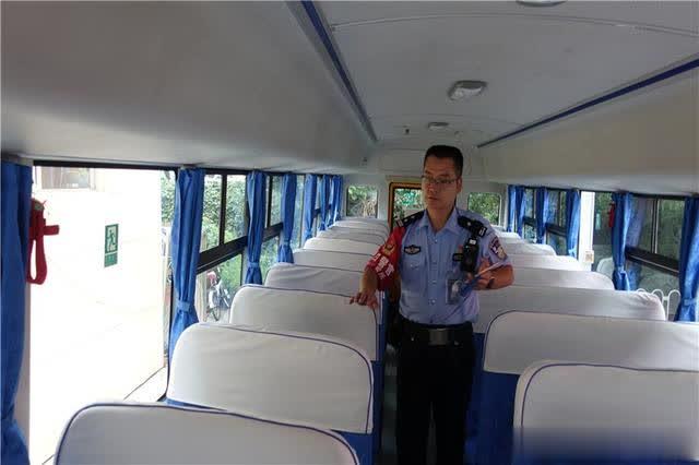 嚴把校車審驗關(guān)，護航學生上學路