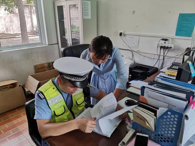 開學(xué)季！濟(jì)源交警深入校園送“安全”