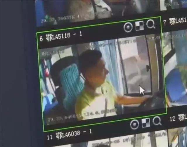 機(jī)智！湖北崇陽投用智慧校車：孩子遺忘在車上會自動報警